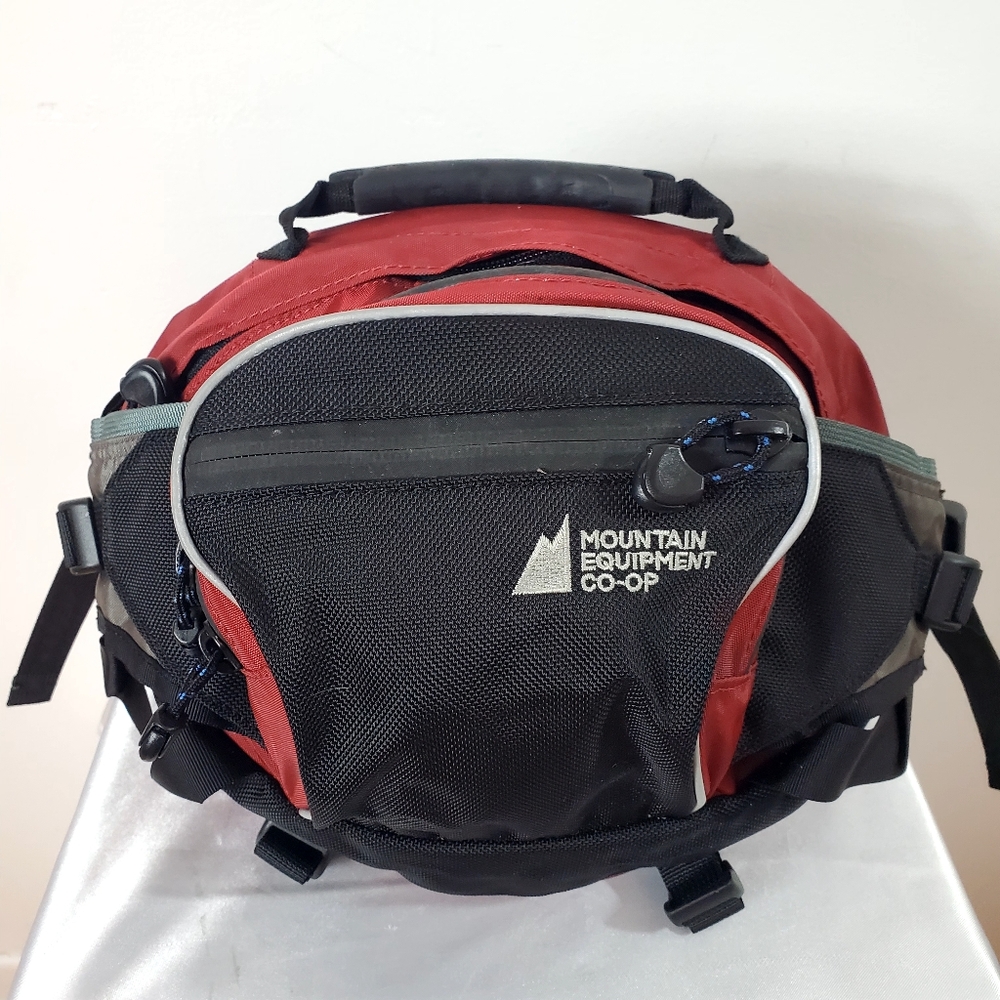 Mountain Equipment Co-op Hiking Camping Waist Pack 3 compartiments
